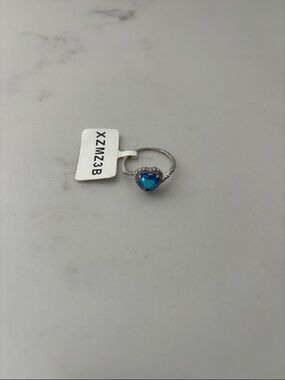 NWT Charmed Aroma Blue Heart Ring size 7